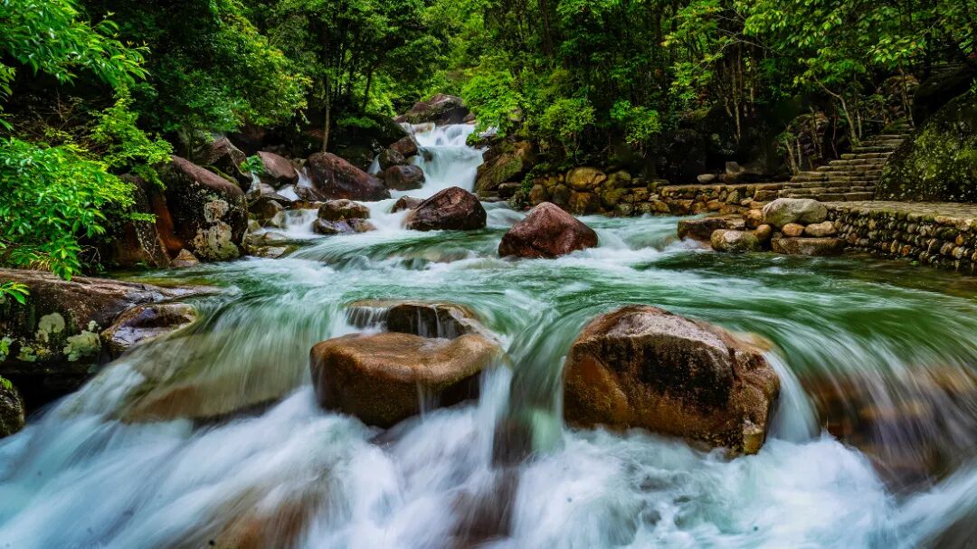 摄图网_507789325_黄山牯牛降风景区山涧河流景观(企业商用).jpg